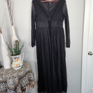 Elegant Black Long Sleeve Formal Gown Dress